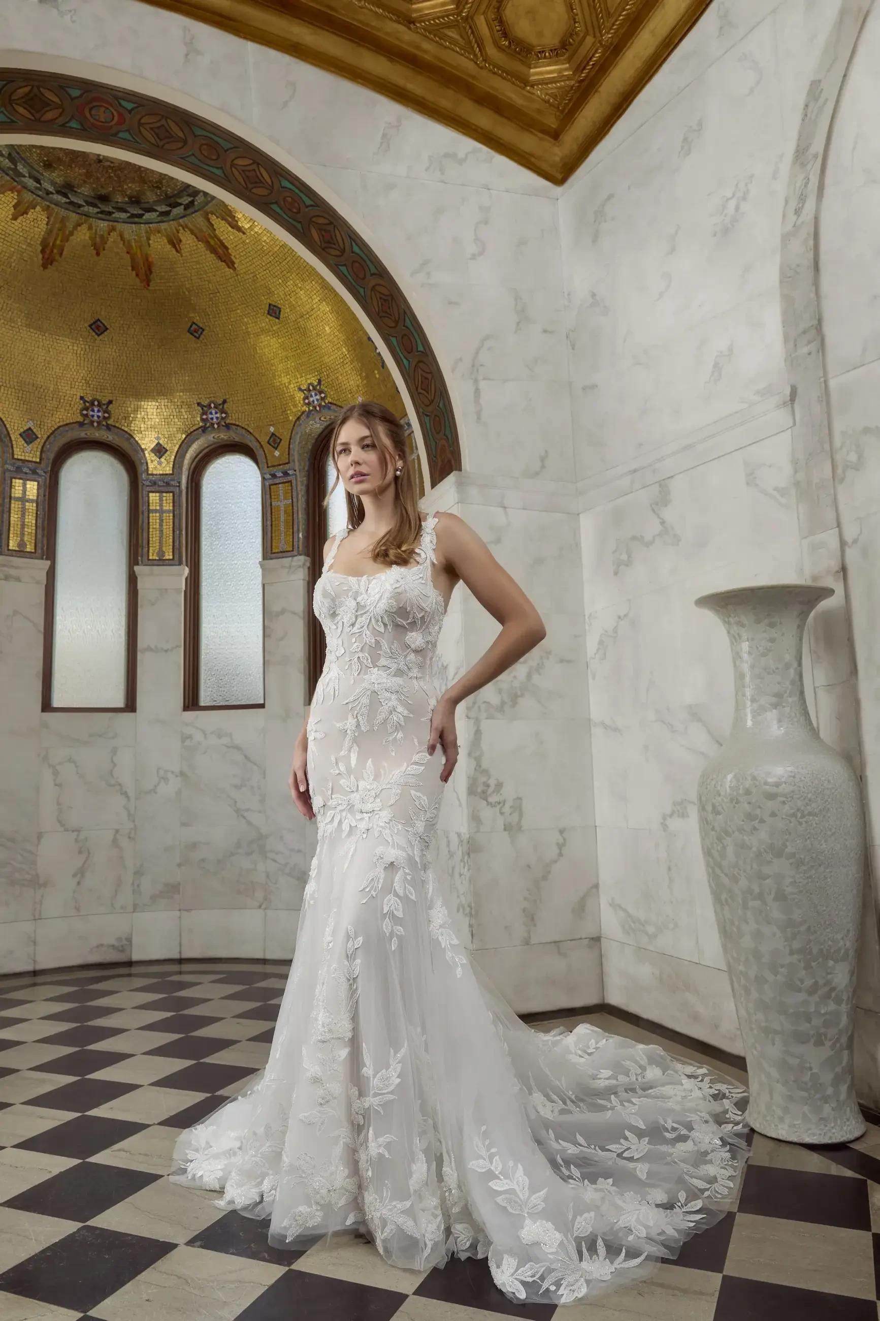 Wedding Dress Shopping: What Every Bride Should Know. Desktop Image